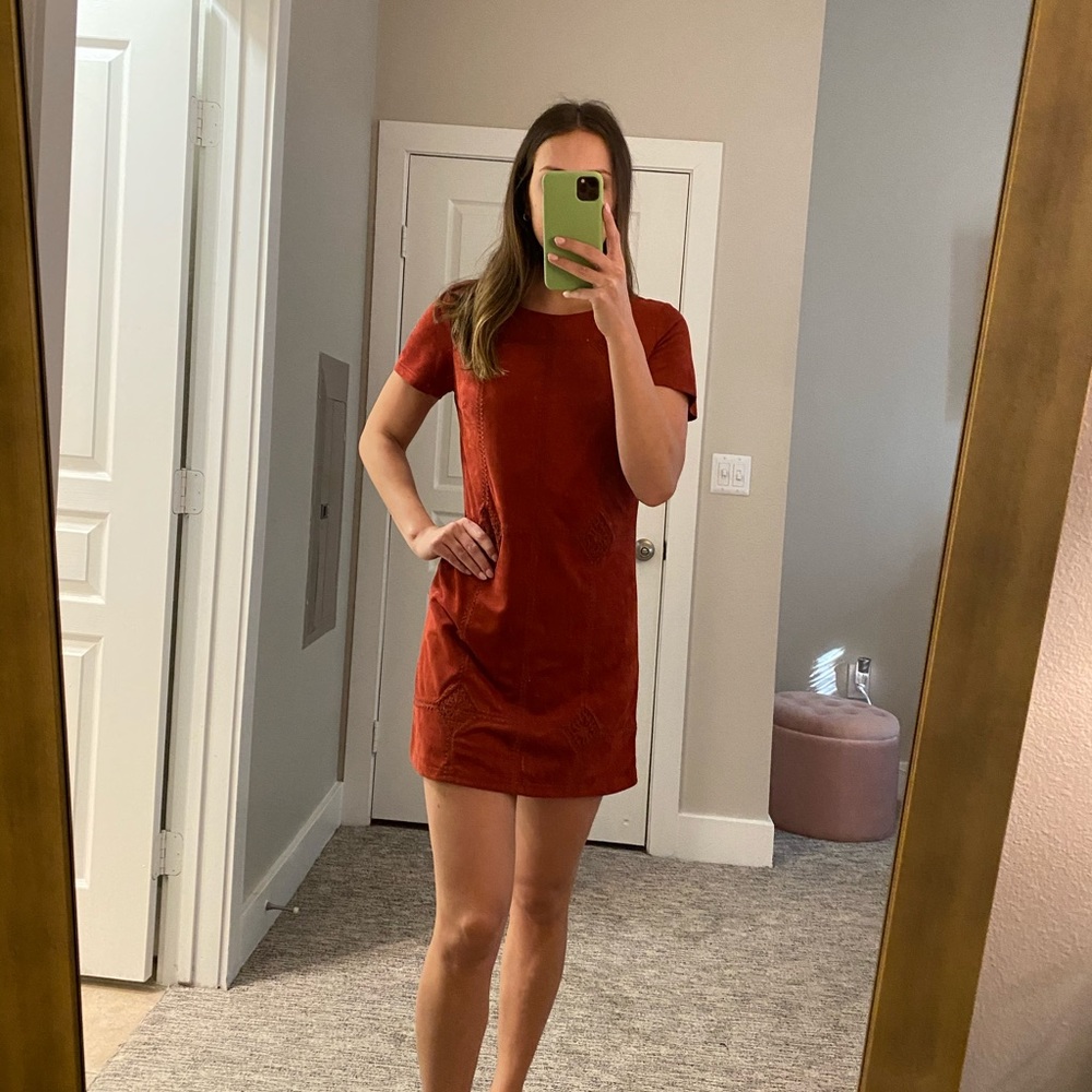 Dillard’s Suede Rust Short Sleeve Dress